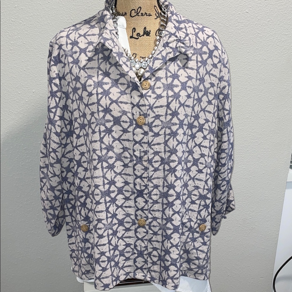 Elegant Blue and Cream Button-Down Shirt